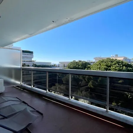 Appartement Ideal Vacation In Juan-les-pins, With A Pool And 5 Minutes From The Antibes